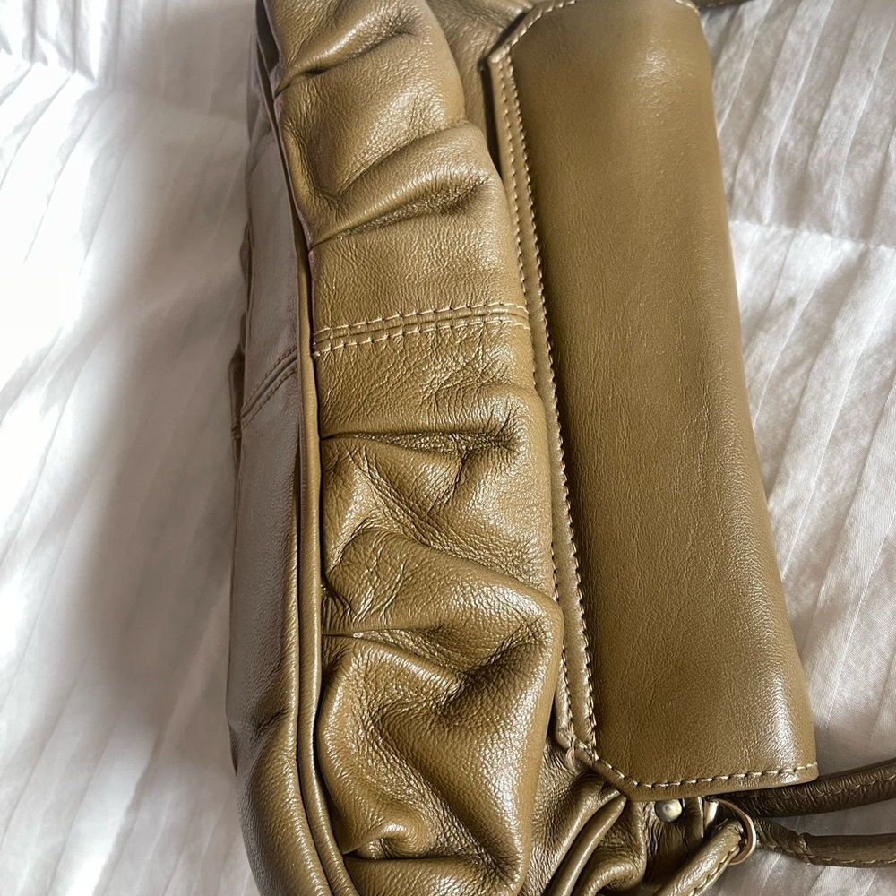 Tan Butter Soft Leather Shoulder Bag - Picture 11 of 17